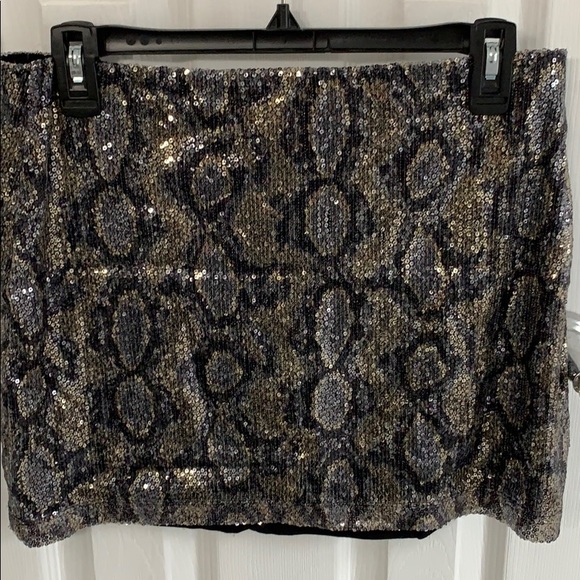 Express mixed metals sequin skirt SP - Picture 3 of 4
